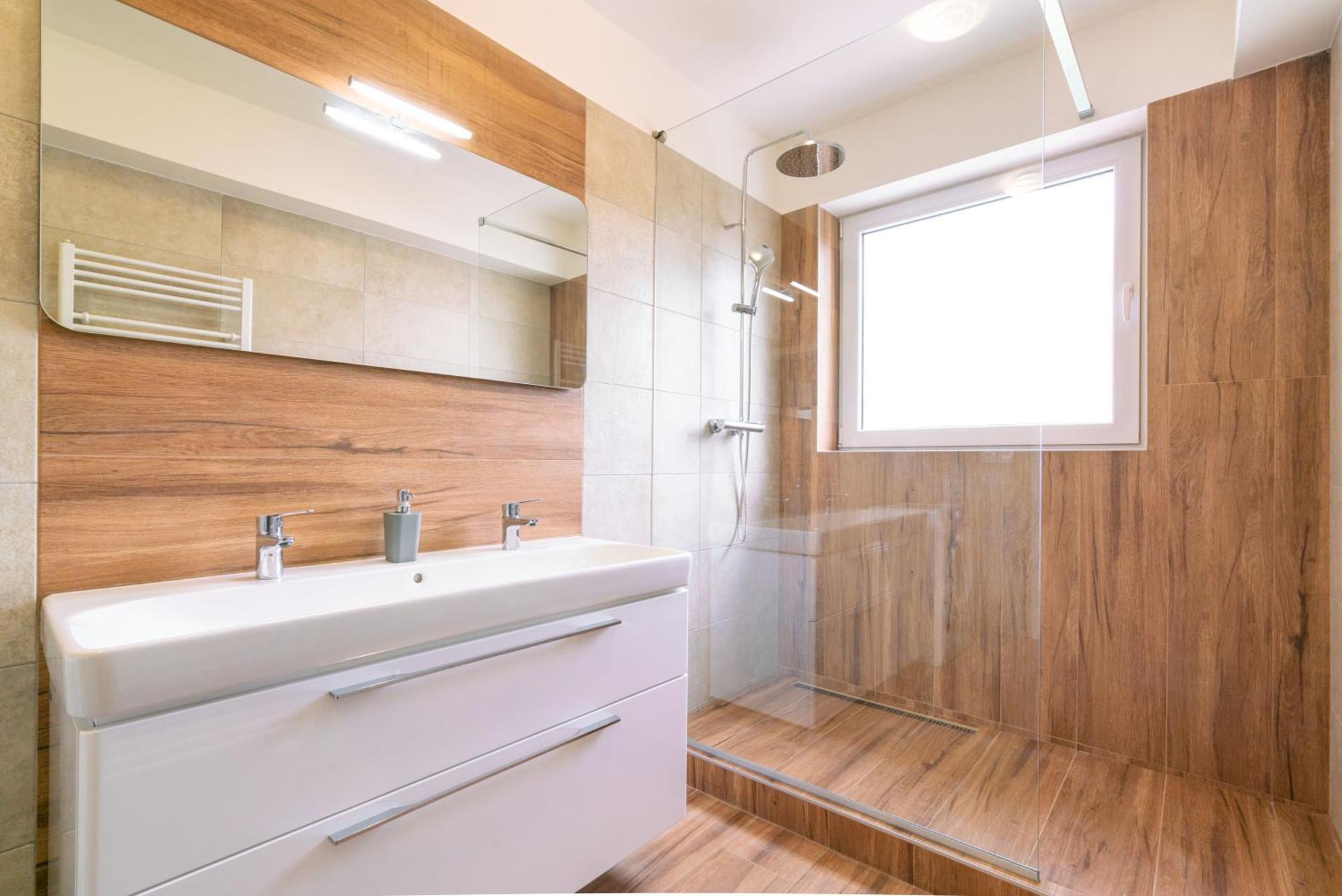 Apartmany Zlatovska Trenčín Eksteriør bilde